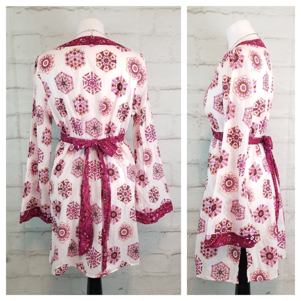 π¨π¦ V-Neck Snowflake Tunic Top - Picture 4 of 8